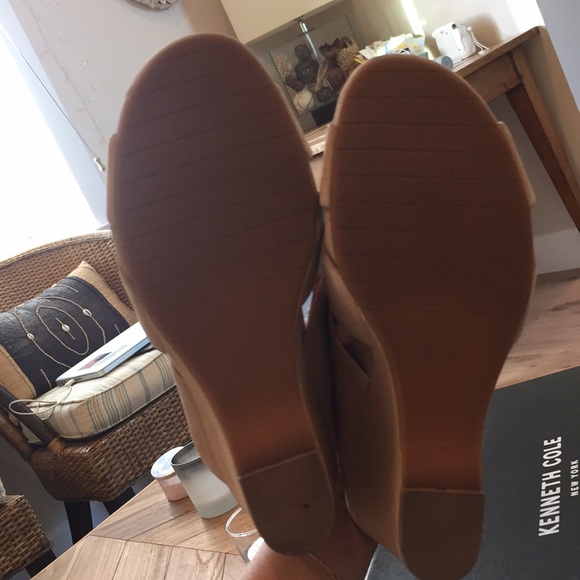 Kenneth Cole wedges - Picture 5 of 5